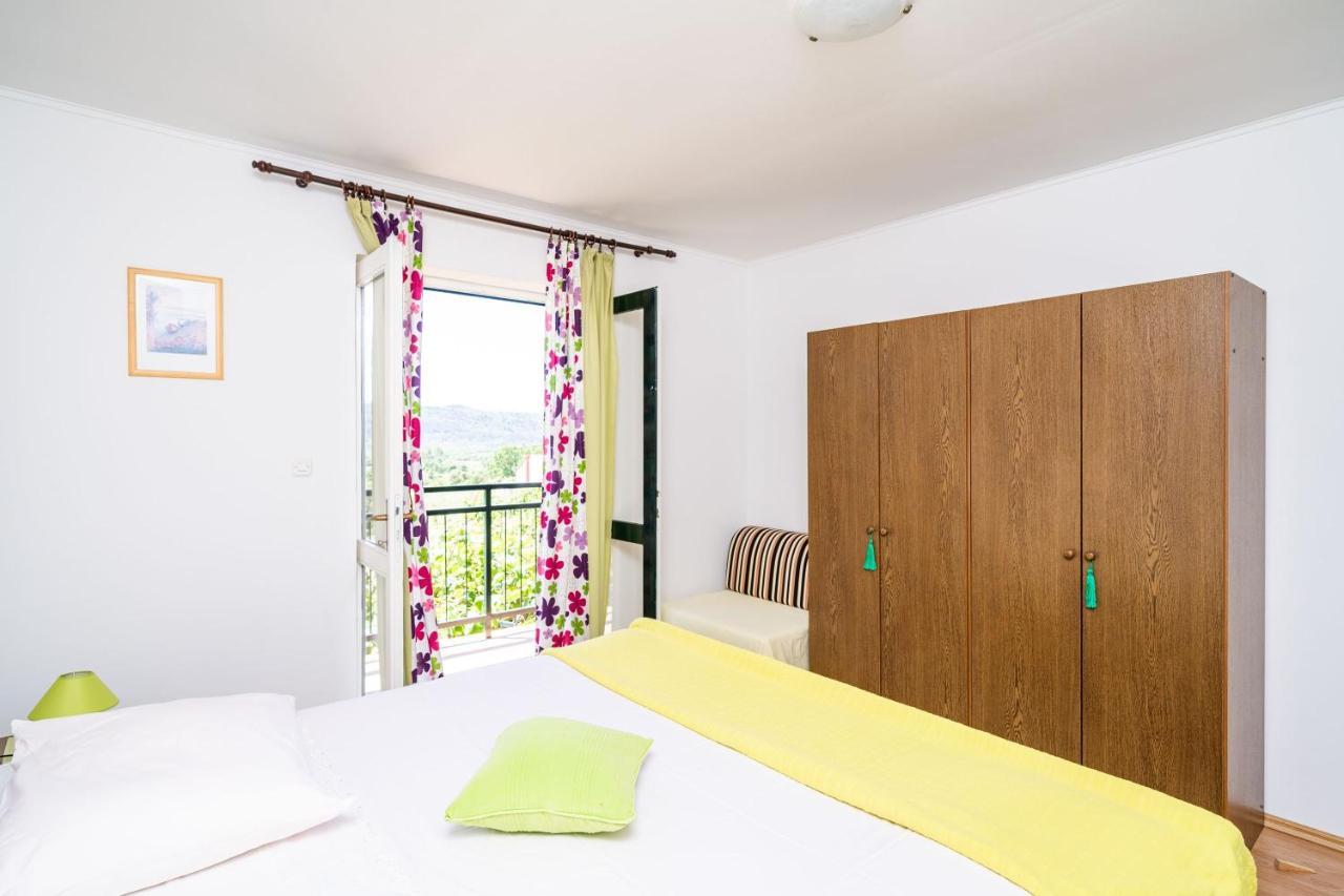 Apartment Laurel Leaf Lovorno Luaran gambar