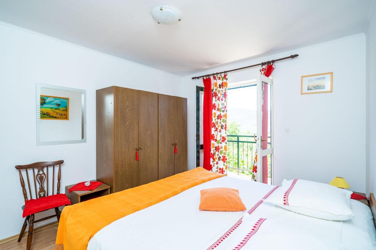 Apartment Laurel Leaf Lovorno Luaran gambar